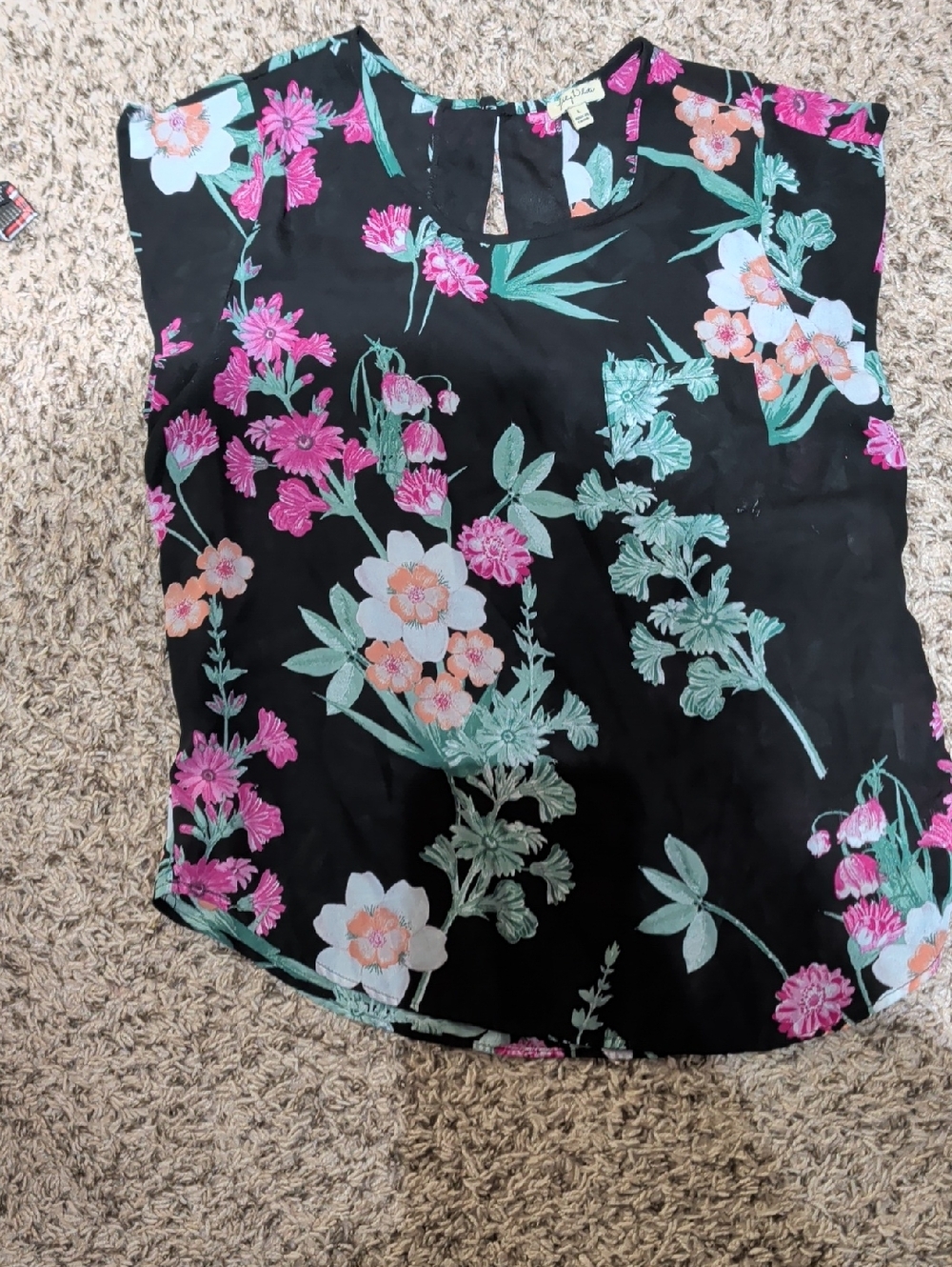 Lily White Black Floral Cap-Sleeve Blouse